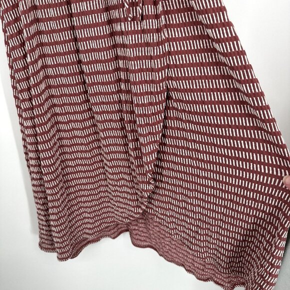 Caution to the Wind Dress Wrap Size Medium Maroon & White Midi - Picture 6 of 7